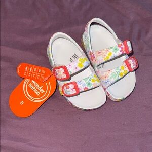 Wonder Nation White and Red Sandals for Casual Comfort